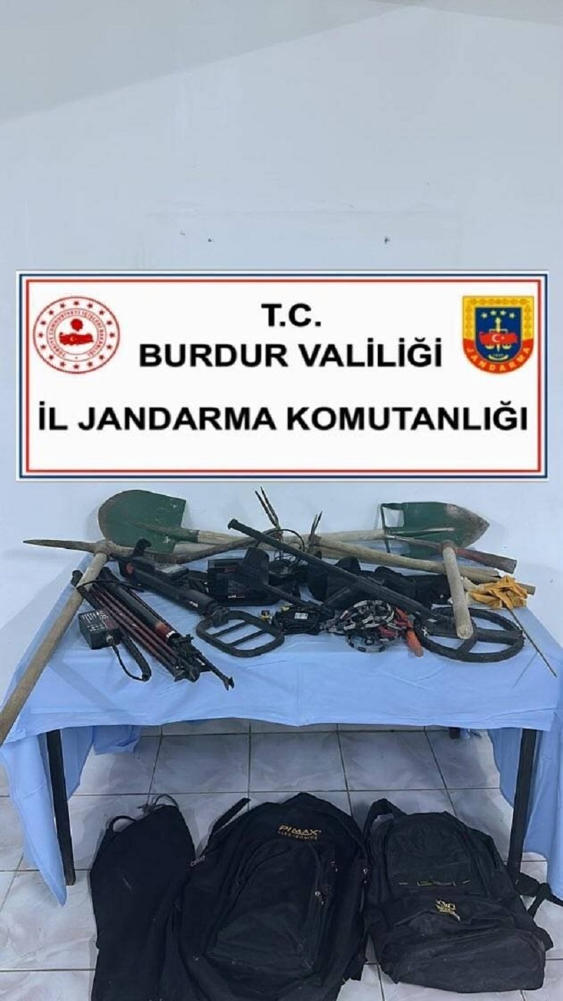 Burdur Jandarması’ndan Büyük Operasyon: Uyuşturucu ve Kaçakçılığa Darbe!