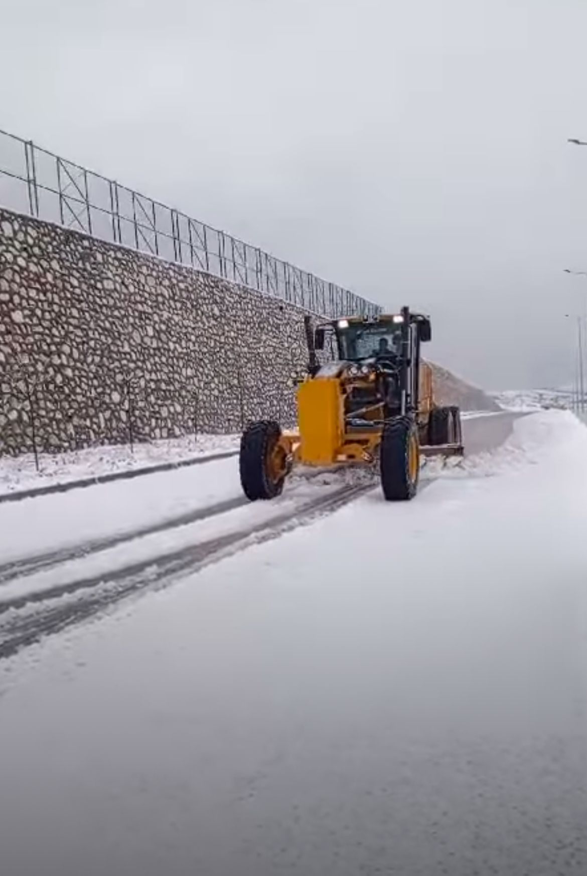 MAKÜ Yerleşkesinde Karla Mücadele!