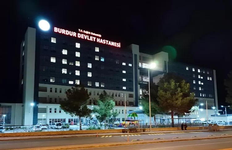 Burdur’da bıçaklı kavga