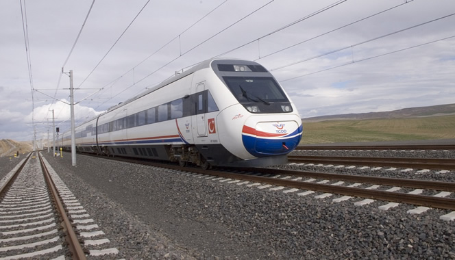 Burdur’a Hızlı Tren Müjdesi: Ulaşım Süresi Kısalıyor!