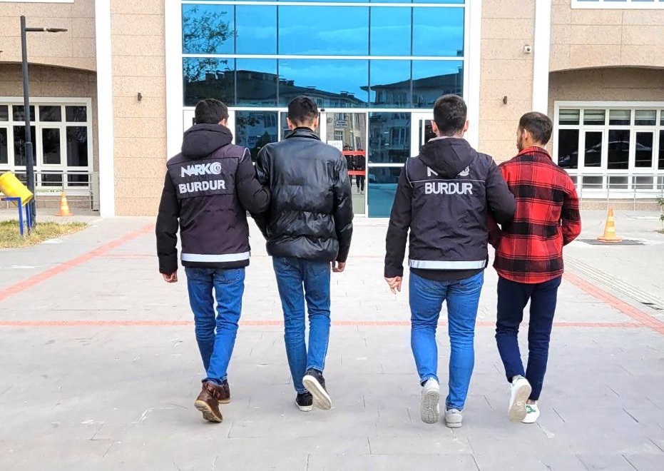 Burdur’da Uyuşturucu Operasyonu: 3 Şüpheli Tutuklandı