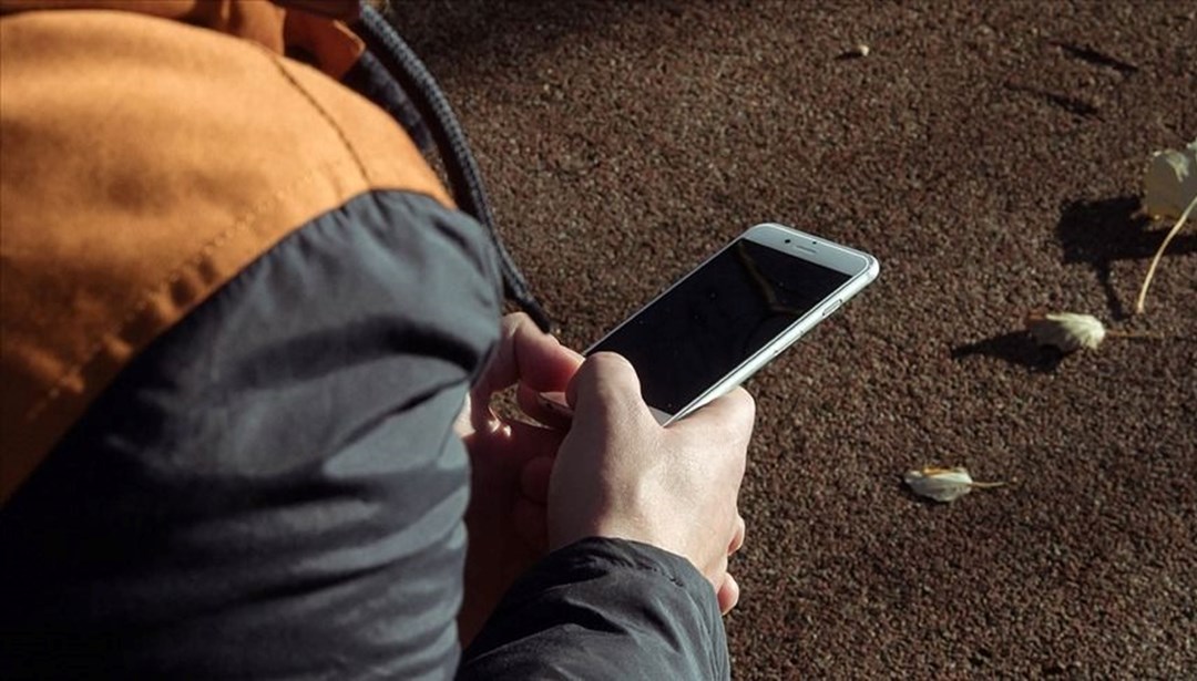 Lisede Okula Telefon Getirmek Yasak mı?